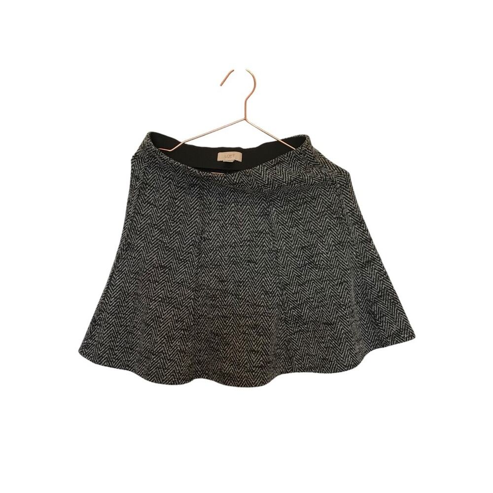 LOFT Grey Elastic Waist Knit Skirt size XS chevron print